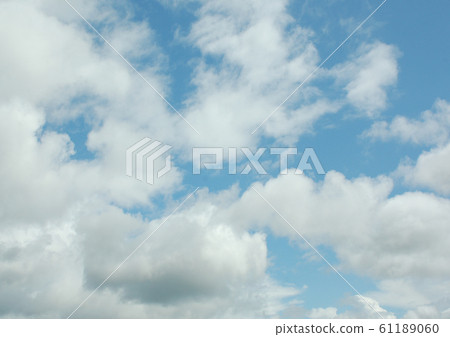 clouds in the blue sky - Stock Illustration [61189060] - PIXTA