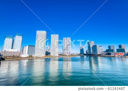 High-rise apartments around Harumi, Tokyo (from Harumi Ohashi) 61191487