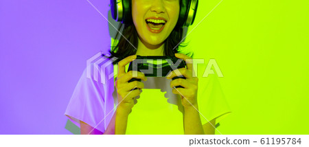 電子競技遊戲人女日語管理員活動現場節日照明 61195784