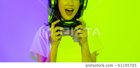 電子競技遊戲人女日語管理員活動現場節日照明 61195785