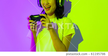 電子競技遊戲人女日語管理員活動現場節日照明 電子競技遊戲人女日語管理員活動現場節日照明 61195786