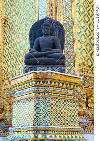 Sculpture of a Buddha 61197437