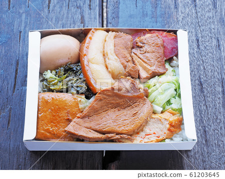 Train station rice box 61203645