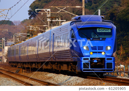 Limited Express Sonic (Series 883) @ Kagoshima Main Line: Onga River-Ebizu 61205905
