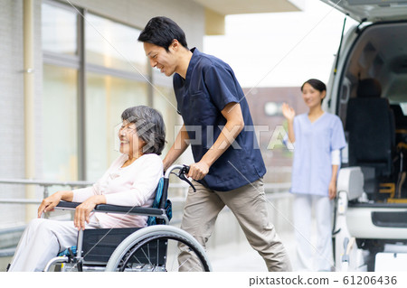 Nursing care transfer nursing vehicle wheelchair medical image Nursing care transfer nursing vehicle wheelchair medical image 61206436