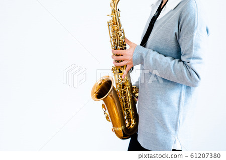 Saxophonist 61207380
