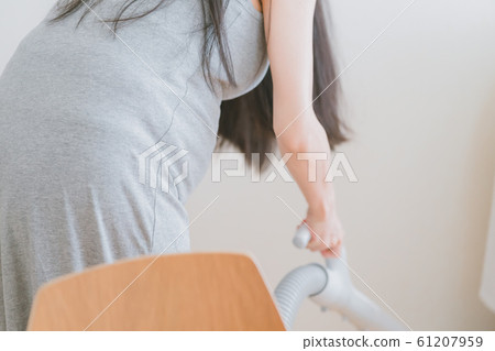 懷孕 孕婦 吸塵器 61207959