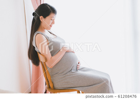 懷孕 孕婦 懷孕足月 61208476