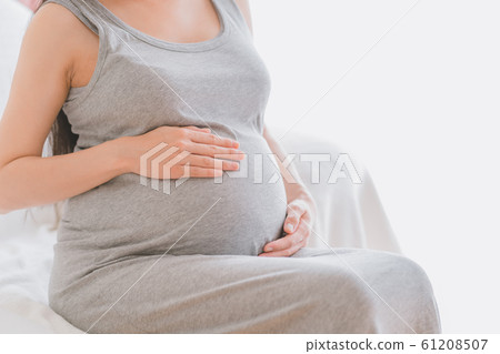 pregnant, pregnant woman, last month of pregnancy 61208507