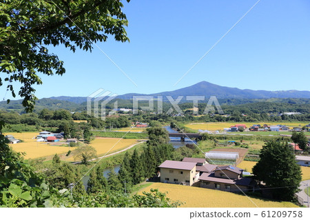 川崎綠色地帶飛向廣mega山脈的景色 川崎綠色地帶飛向廣mega山脈的景色 61209758