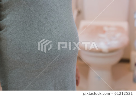 懷孕 孕婦 衛生間 61212521