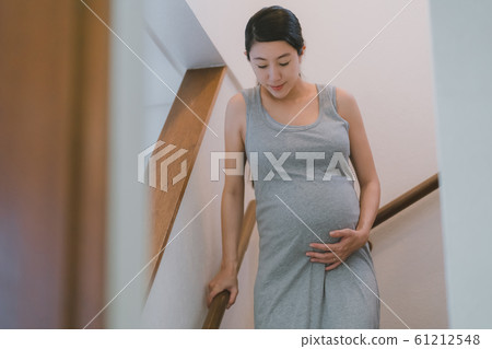 樓梯 腳步 步驟 61212548