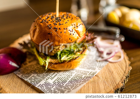 Traditional beef hamburger 61212873