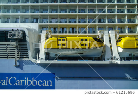 Cruise ship emergency safety rescue boat Cruise ship emergency safety rescue boat 61213696