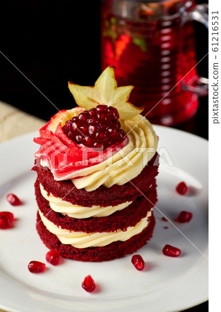 Cake Red Velvet with pomegranate and carambola, Cake Red Velvet with pomegranate and carambola, 61216531