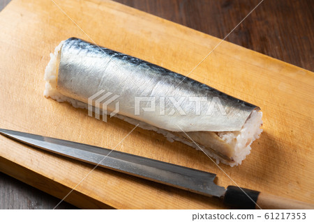 〆鯖魚壽司 61217353