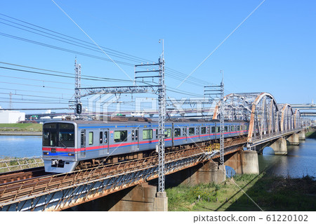 京成電鐵3700系列穿越荒川大橋 京成電鐵3700系列穿越荒川大橋 61220102