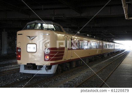 183 series train under inspection at Omiya General Rolling Stock Center 183 series train under inspection at Omiya General Rolling Stock Center 61220879