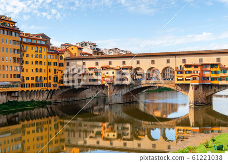 Beautiful view of bridge Ponte Vecchio, Florence, 61221038