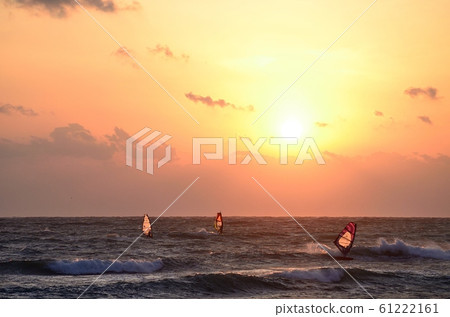 Windsurfing scenery 200103pm4: 24 Windsurfing scenery 200103pm4: 24 61222161