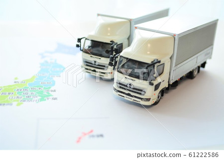 <<All over Japan>> Truck transportation (2 units in parallel version) <<All over Japan>> Truck transportation (2 units in parallel version) 61222586