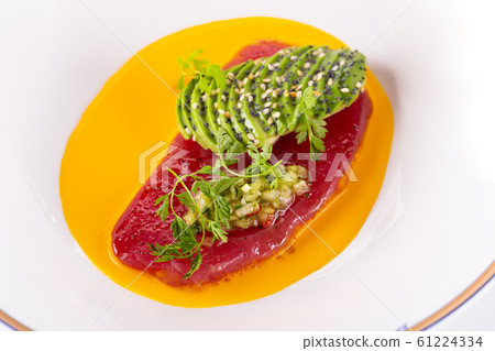 Beef with pumpkin soup, kiwi and greens Beef with pumpkin soup, kiwi and greens 61224334