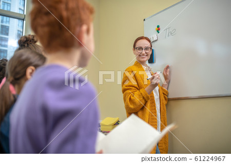 Interesting English lesson at the elementary school Interesting English lesson at the elementary school 61224967