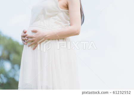 pregnant, pregnant woman, blue sky 61232552