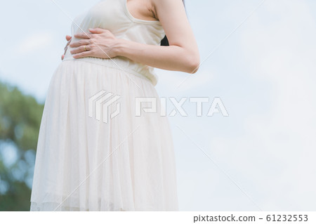 pregnant, pregnant woman, blue sky 61232553