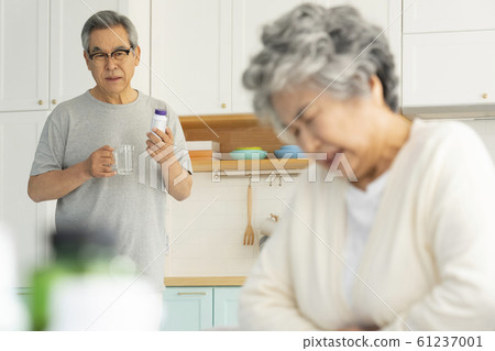 Lifestyle Elderly Disease 61237001