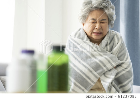 Lifestyle Elderly Disease 61237083