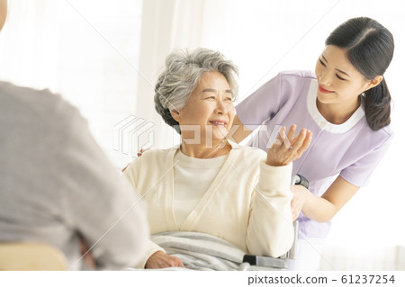 Lifestyle Elderly Care 61237254