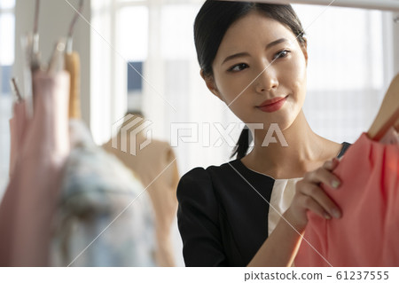 Lifestyle Seniors Shopping Lifestyle Seniors Shopping 61237555