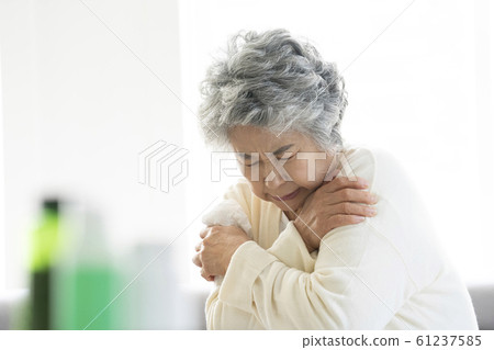 Lifestyle Elderly Disease 61237585