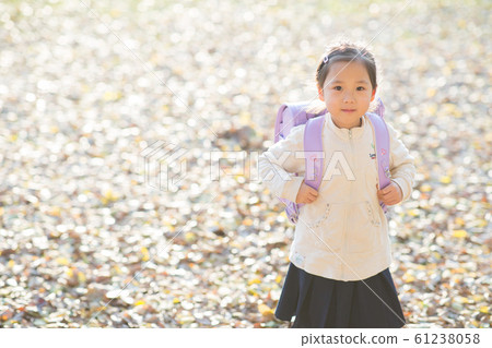 小學一年級學生 61238058