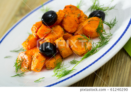 Provencal carrots Provencal carrots 61240290