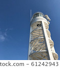 The sky seen from below 61242943