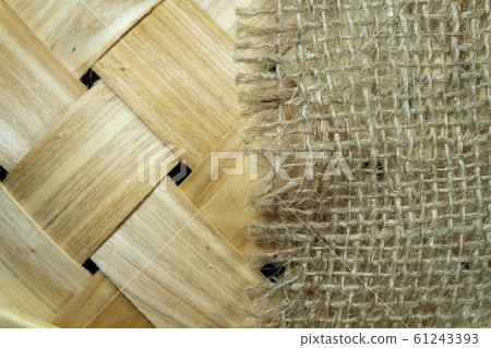 Natural jute fabric and tipped wicker basket Natural jute fabric and tipped wicker basket 61243393