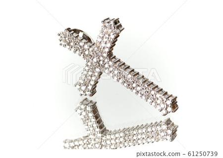 鑽石吊墜 61250739