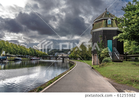The historic water crane building on the River 61255982