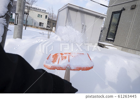 Snow removal work (POV shooting) 61263445
