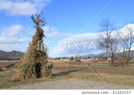 Azumino Sankuro of Matsukawa Village 61263557