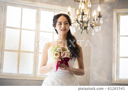 婦女婚禮新娘新娘 61265541