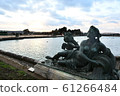 Statue outside Versailles Palace 61266484