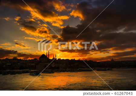 伊斯坦布爾晚上視圖 61267043