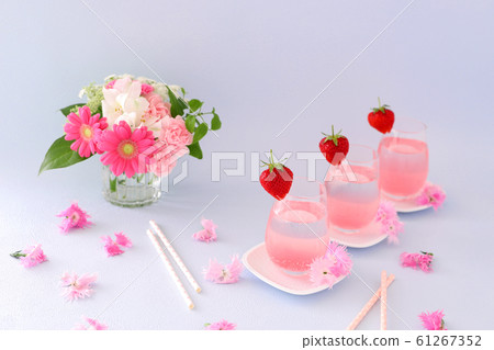 櫻花糖漿蘇打水 61267352