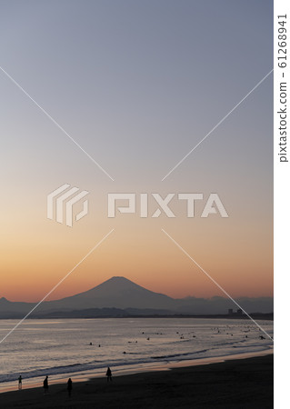 神奈川縣江之島西濱的富士 神奈川縣江之島西濱的富士 61268941
