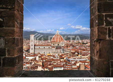 佛羅倫薩風景和大教堂 61270288