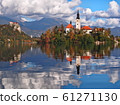 Autumn blue sky and Lake Bled Bled Castle, Church of the Assumption of Our Lady 61271130