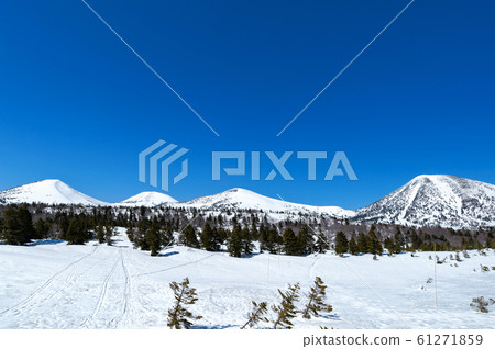 [Aomori Prefecture Hakkoda Yamanaka] Hakkoda Mountains snow scene in spring 61271859